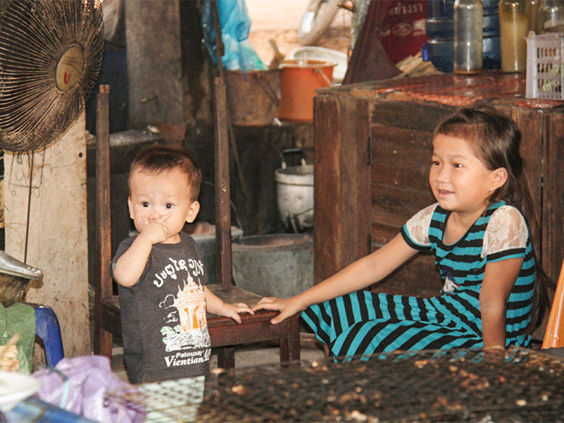 Zuhause bei einer laotischen Familie